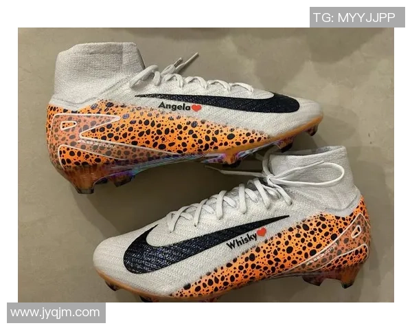 穿X系列球星足球鞋诠释速度与精准的完美结合打造属于你的竞技之路